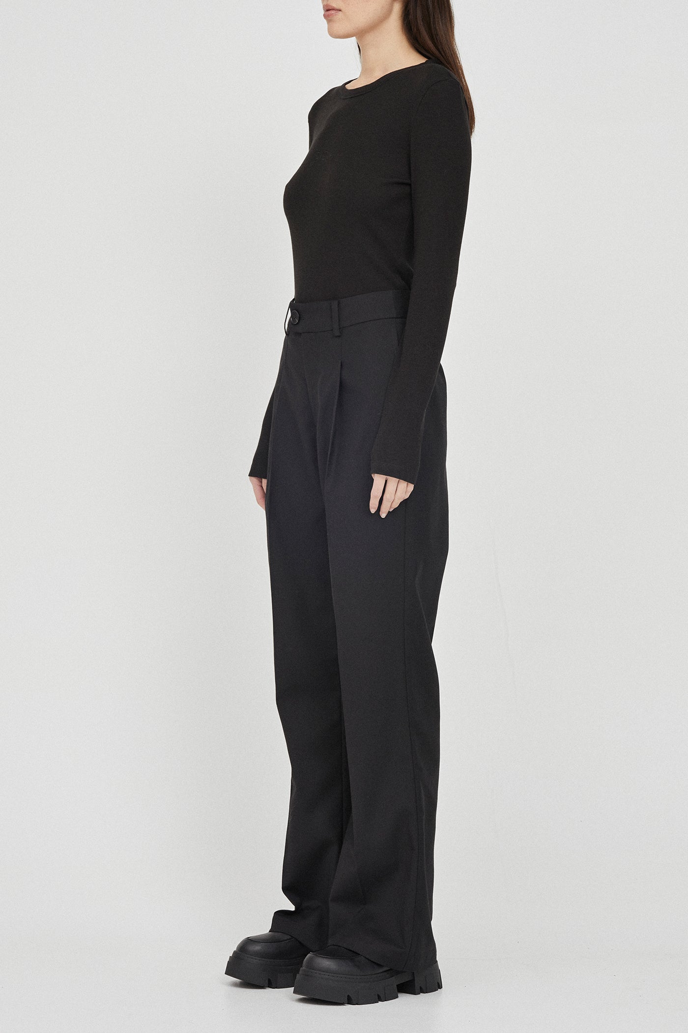 The Relaxed Straight Leg Trouser