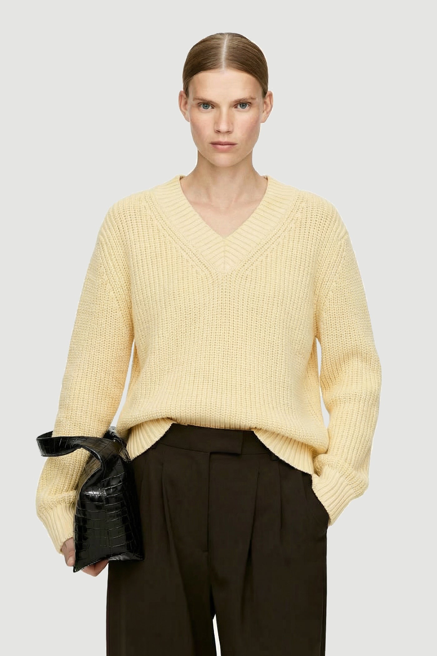 The Cotton Cashmere V-neck Knit