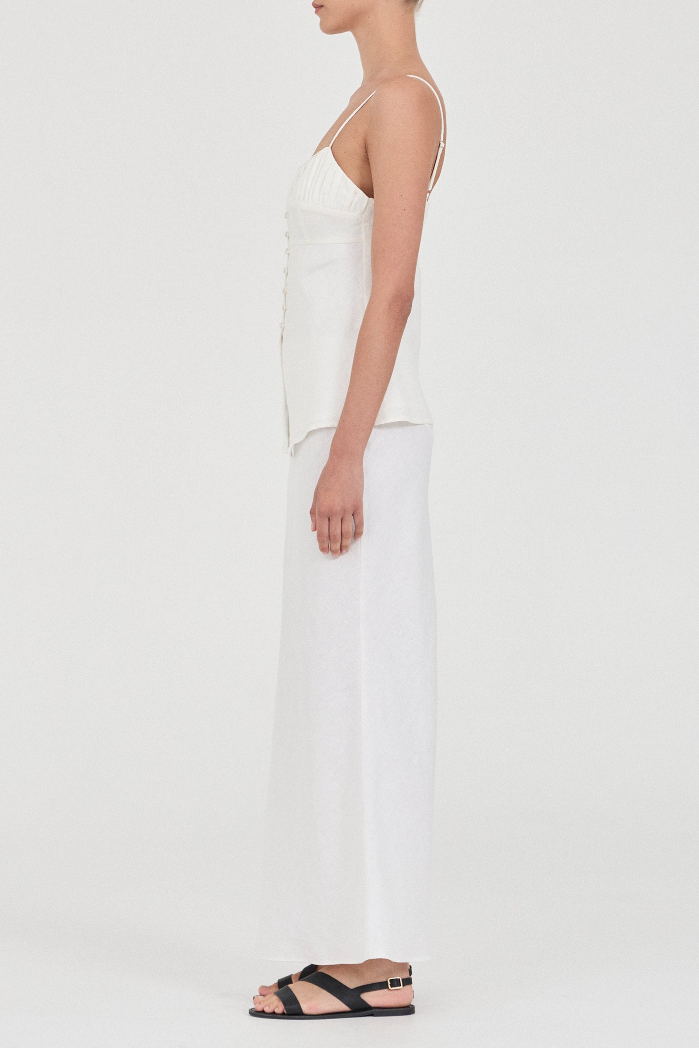 The Linen Buttoned Singlet Top